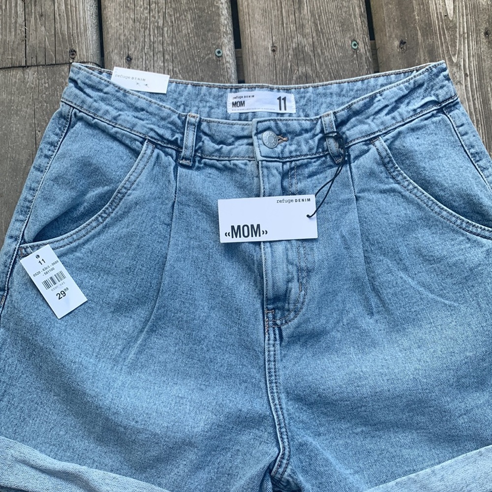 Refuge Denim Mom Shorts BRAND NEW - Picture 4 of 6